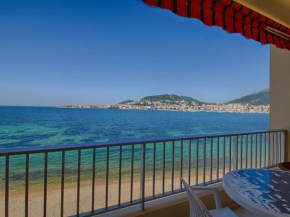 Studio les pieds dans l'eau, climatisé, terrasse, Wi-Fi inclus à Ajaccio - FR-1-61-514